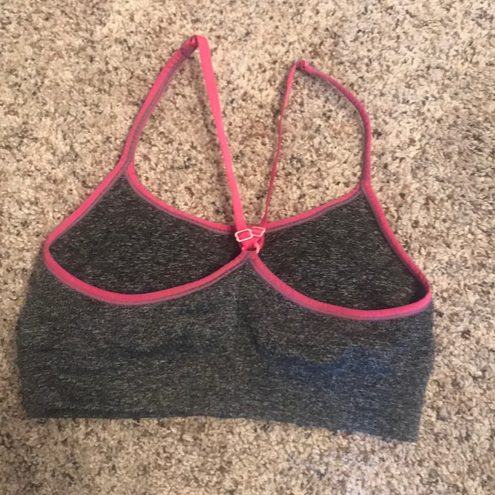 Sports bra - Picture 2 of 2